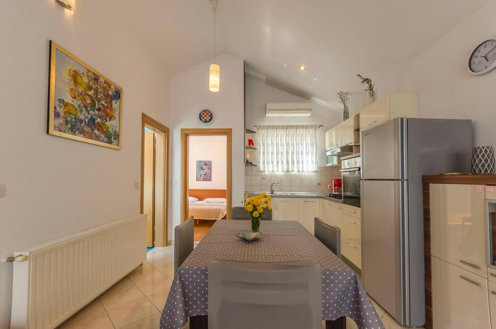 Apartments Grgo Vodice Bagian luar foto