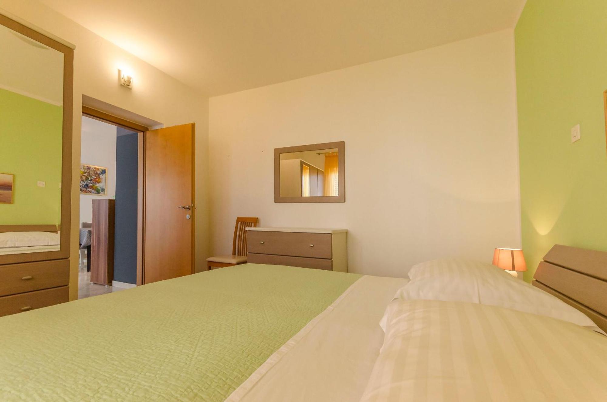 Apartments Grgo Vodice Bagian luar foto