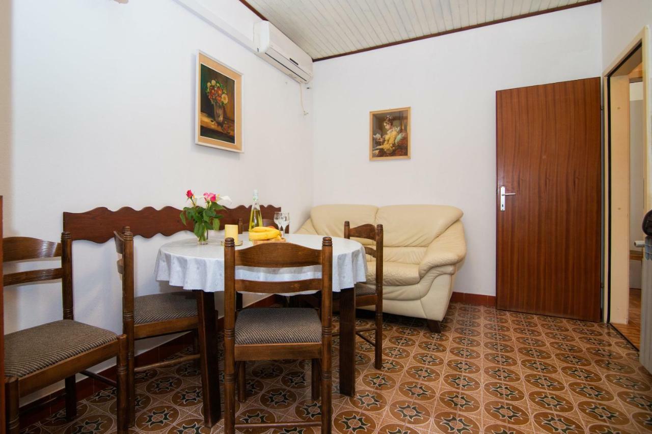 Apartments Grgo Vodice Bagian luar foto