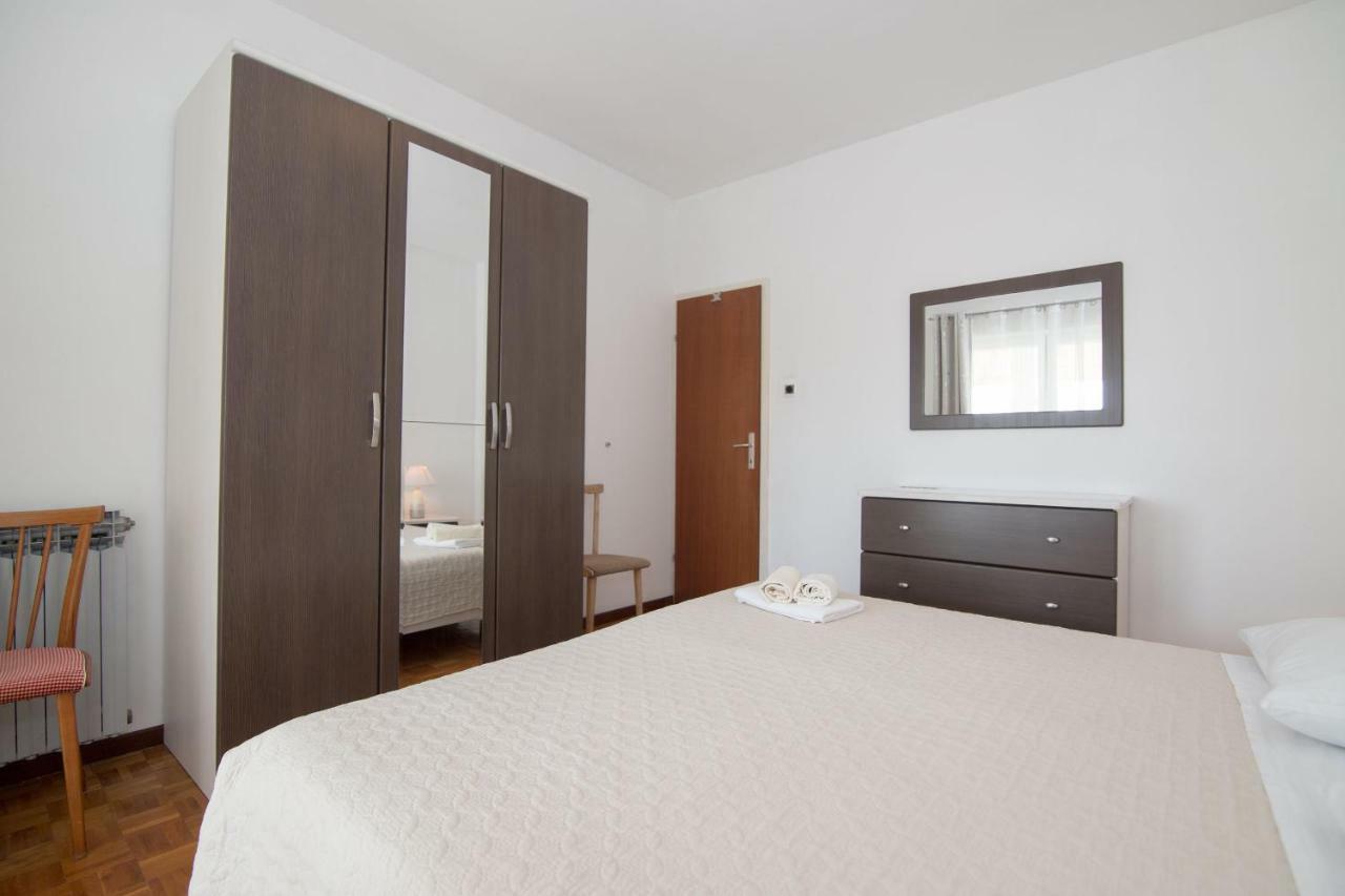 Apartments Grgo Vodice Bagian luar foto